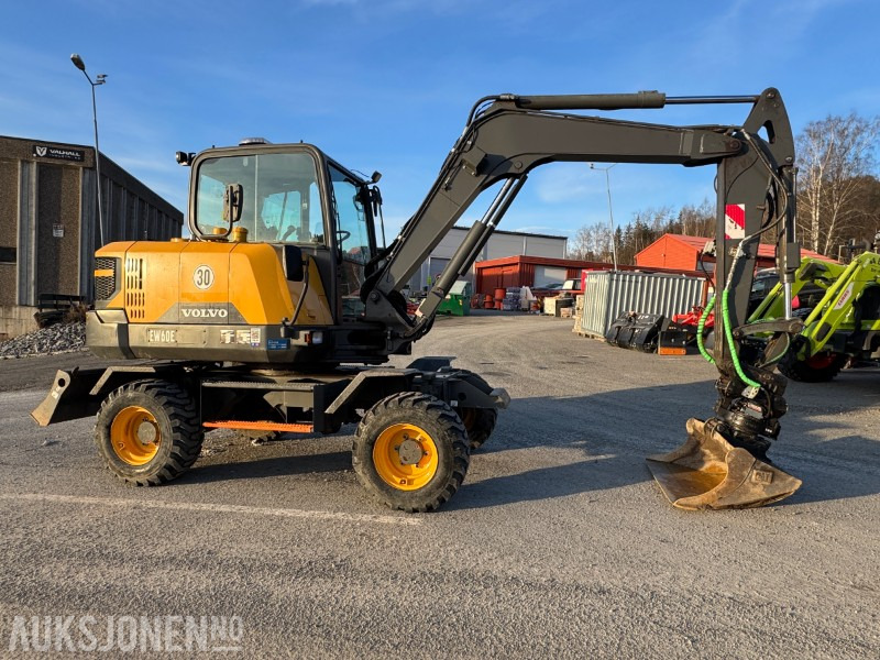 2020 Volvo EW60E HJULGRAVER MED TOLTROTATOR OG 2 SKUFFER - Excavadora: foto 3 2020 Volvo EW60E HJULGRAVER MED TOLTROTATOR OG 2 SKUFFER - Excavadora: foto 3