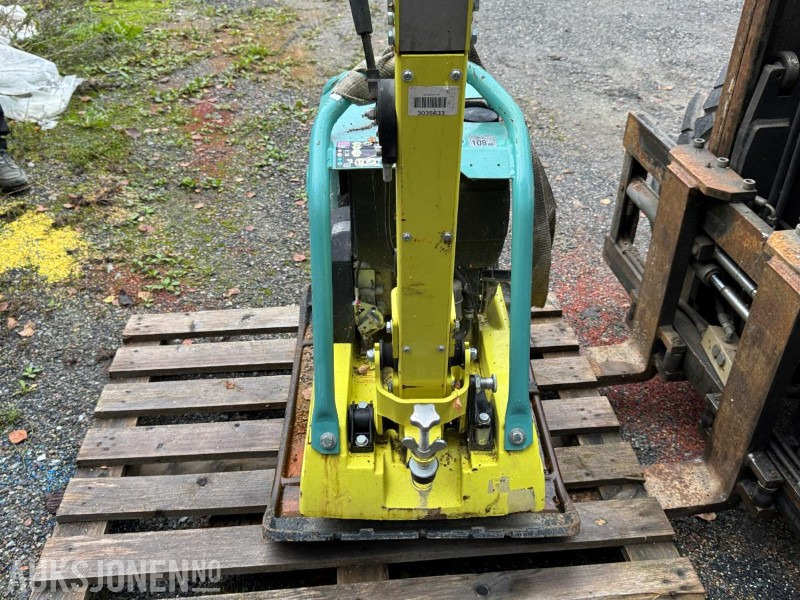 2022 AMMANN APR 40/60 HA vibroplate / 284kg - Rodillo: foto 5 2022 AMMANN APR 40/60 HA vibroplate / 284kg - Rodillo: foto 5