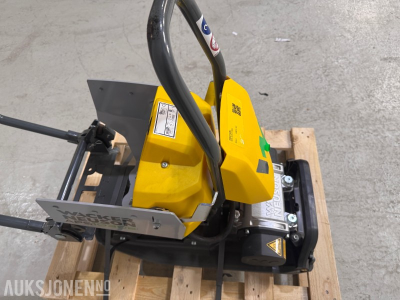 2022 Wacker Neuson APS1030e - 50 KG EL VIBROPLATE - Rodillo: foto 4 2022 Wacker Neuson APS1030e - 50 KG EL VIBROPLATE - Rodillo: foto 4