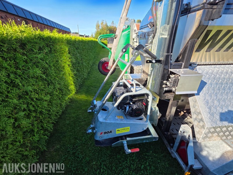 2024 Brian James Trailers A-Type asfalthenger med 2021 Svepac F 90A vibroplate 2.9kW, 2022 Honda EU22i strømaggregat og utstyr - Equipo de construcción: foto 5 2024 Brian James Trailers A-Type asfalthenger med 2021 Svepac F 90A vibroplate 2.9kW, 2022 Honda EU22i strømaggregat og utstyr - Equipo de construcción: foto 5