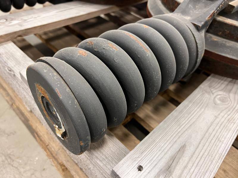 Beco ledehjul med brakett og fjører nye. - Equipo de construcción: foto 5 Beco ledehjul med brakett og fjører nye. - Equipo de construcción: foto 5