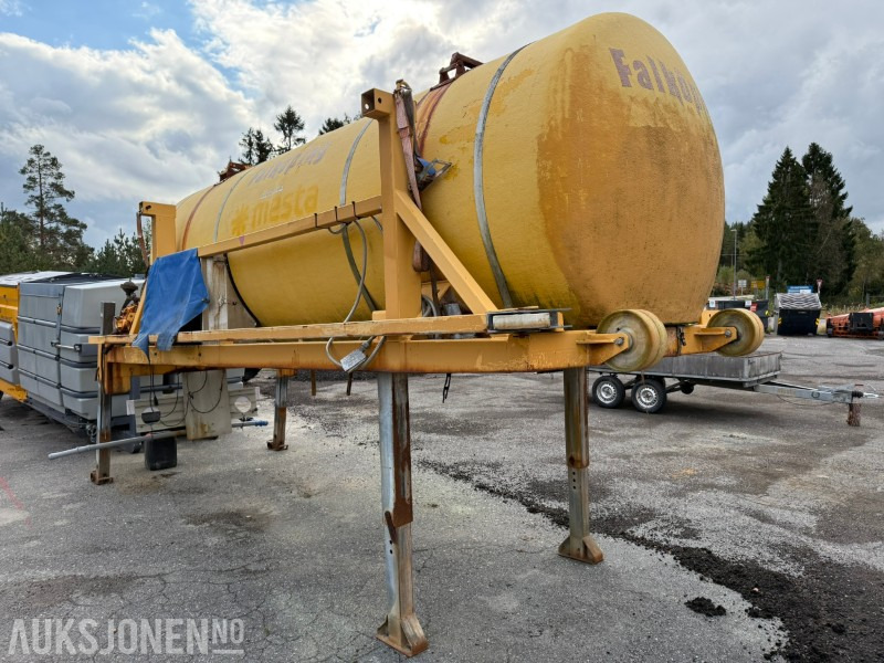 2001 Falköping CL-EX Laketank 10 m3 - Camión: foto 3 2001 Falköping CL-EX Laketank 10 m3 - Camión: foto 3