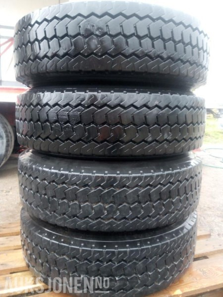 4 stk Longmarch lm508 265/70R19,5 - Camión: foto 1 4 stk Longmarch lm508 265/70R19,5 - Camión: foto 1