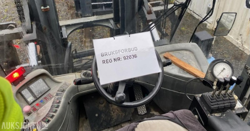 1999 SMV SL25 - 1200A Terminal truck - Equipo de manutención: foto 5 1999 SMV SL25 - 1200A Terminal truck - Equipo de manutención: foto 5