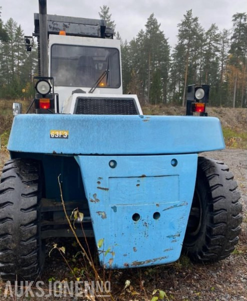 1999 SMV SL25 - 1200A Terminal truck - Equipo de manutención: foto 4 1999 SMV SL25 - 1200A Terminal truck - Equipo de manutención: foto 4