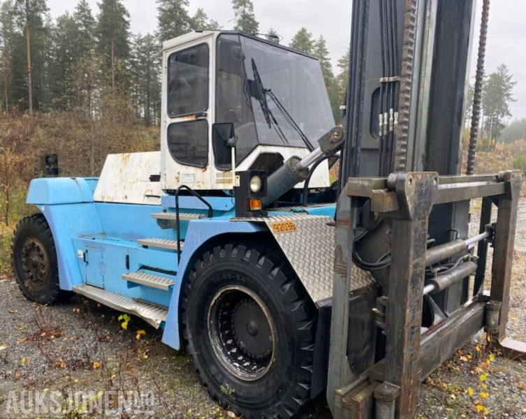1999 SMV SL25 - 1200A Terminal truck - Equipo de manutención: foto 3 1999 SMV SL25 - 1200A Terminal truck - Equipo de manutención: foto 3