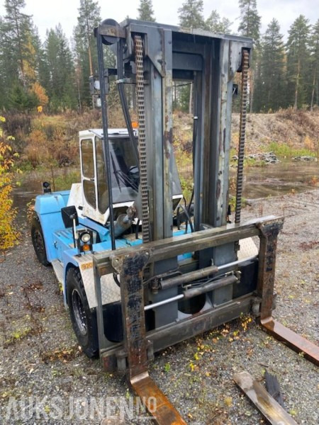 1999 SMV SL25 - 1200A Terminal truck - Equipo de manutención: foto 2 1999 SMV SL25 - 1200A Terminal truck - Equipo de manutención: foto 2