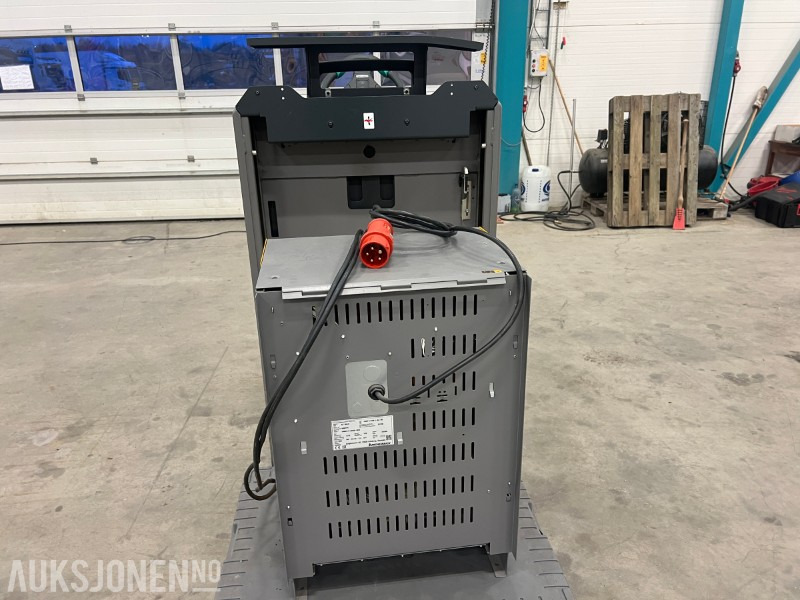 2017 Jungheinrich ECE 310 HP - Equipo de manutención: foto 4 2017 Jungheinrich ECE 310 HP - Equipo de manutención: foto 4