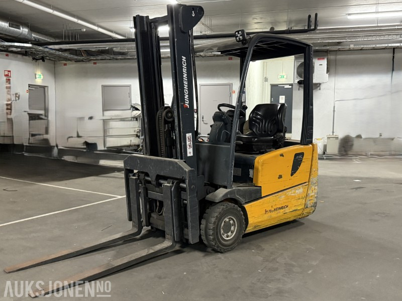 Jungheinrich efg 216k elektrisk truck, 48V, lader og gafler inkludert - Equipo de manutención: foto 1 Jungheinrich efg 216k elektrisk truck, 48V, lader og gafler inkludert - Equipo de manutención: foto 1