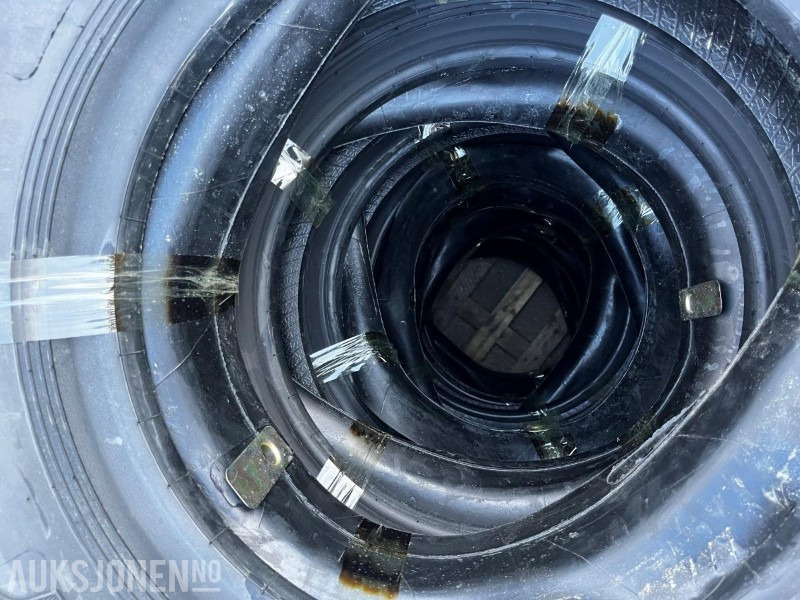 2024 Sonix 10.00R20 dekk til hjulgraver - Implemento para Maquinaria de construcción: foto 3 2024 Sonix 10.00R20 dekk til hjulgraver - Implemento para Maquinaria de construcción: foto 3