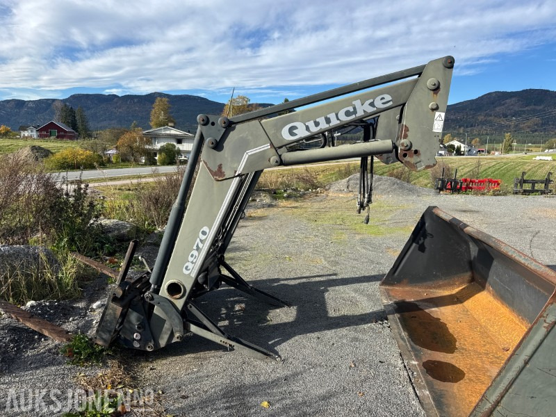 2003 Quicke UM Frontlaster for traktor - Maquinaria agrícola: foto 2 2003 Quicke UM Frontlaster for traktor - Maquinaria agrícola: foto 2
