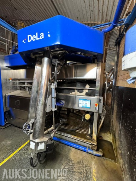 2013 DeLaval VMS melkerobot med 1 kraftfôrstasjon FSC40 - Høyre utgave - Steam - Innredning og grinder foran - Vakuumpumpe - Fortsatt i daglig drift - Maquinaria agrícola: foto 2 2013 DeLaval VMS melkerobot med 1 kraftfôrstasjon FSC40 - Høyre utgave - Steam - Innredning og grinder foran - Vakuumpumpe - Fortsatt i daglig drift - Maquinaria agrícola: foto 2