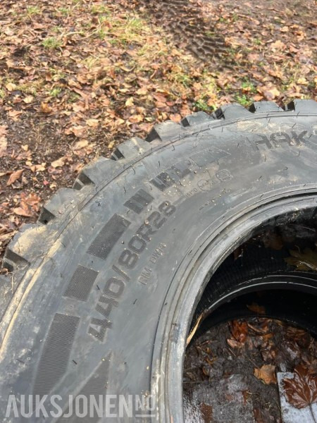 2017 Nokian Hakkapelita tri - 2x440/80-28 2x540/80-38 - Maquinaria agrícola: foto 2 2017 Nokian Hakkapelita tri - 2x440/80-28 2x540/80-38 - Maquinaria agrícola: foto 2