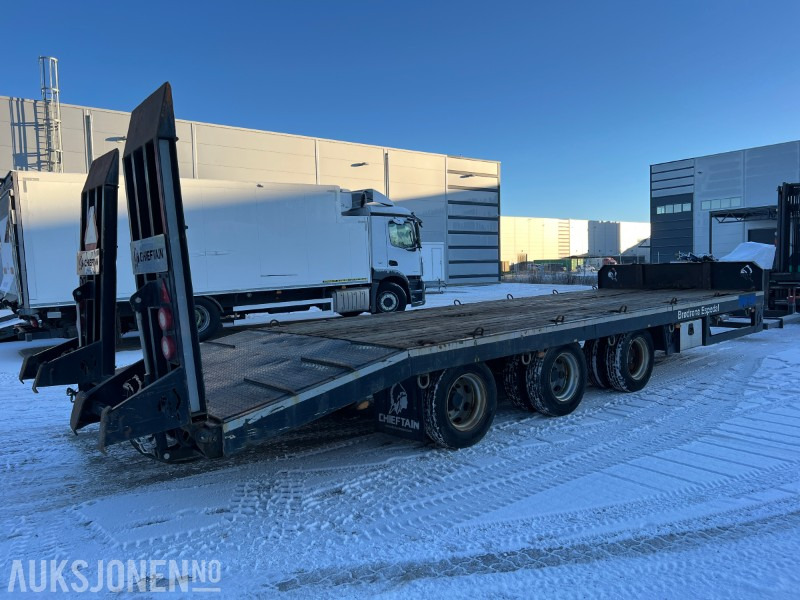 2018 Chief tain Maskintralle 27T m/hydrauliske kjørebruer - Maquinaria agrícola: foto 1 2018 Chief tain Maskintralle 27T m/hydrauliske kjørebruer - Maquinaria agrícola: foto 1