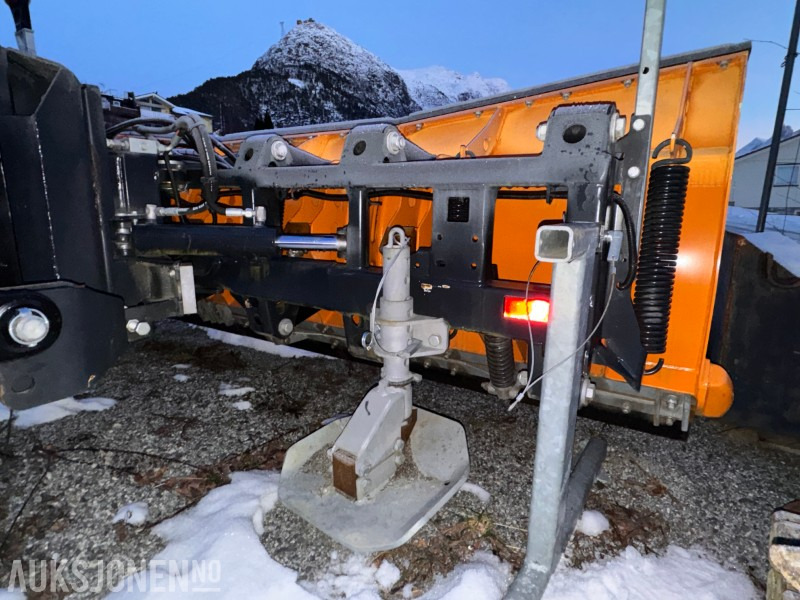 2018 Schmidt MS 27 C snøplog /brøyteskjær - Hydraylisk sving - Bredde 2700 mm - Trepunkts feste - Slepesko - Parkeringsstativ - Maquinaria agrícola: foto 2 2018 Schmidt MS 27 C snøplog /brøyteskjær - Hydraylisk sving - Bredde 2700 mm - Trepunkts feste - Slepesko - Parkeringsstativ - Maquinaria agrícola: foto 2