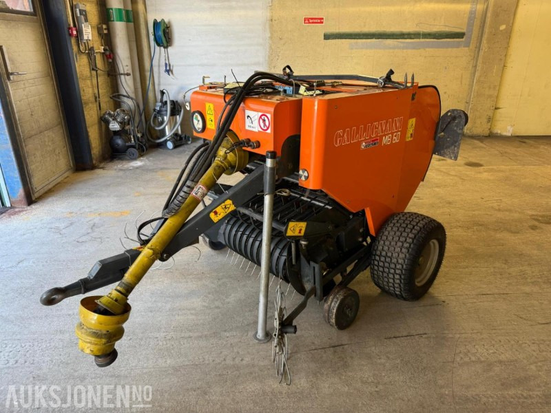 Gallignani MB 60 rundballepresse med plastpakker | PTO-aksel - Maquinaria agrícola: foto 1 Gallignani MB 60 rundballepresse med plastpakker | PTO-aksel - Maquinaria agrícola: foto 1