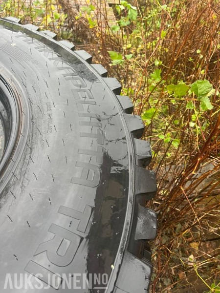 Vinter hjulsett Hakkapelitta tri 540/80R38 og 440/80R28 - Maquinaria agrícola: foto 4 Vinter hjulsett Hakkapelitta tri 540/80R38 og 440/80R28 - Maquinaria agrícola: foto 4