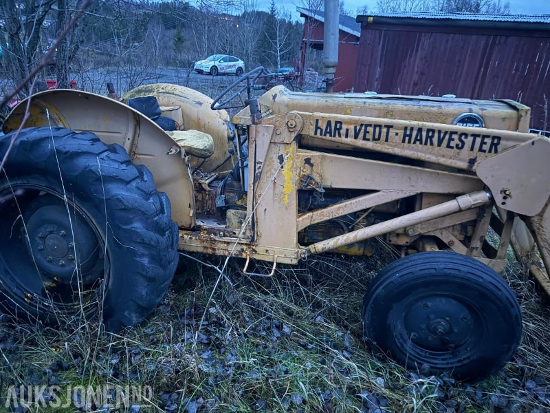 Massey Ferguson 3.165 m/laster - Tractor: foto 4 Massey Ferguson 3.165 m/laster - Tractor: foto 4