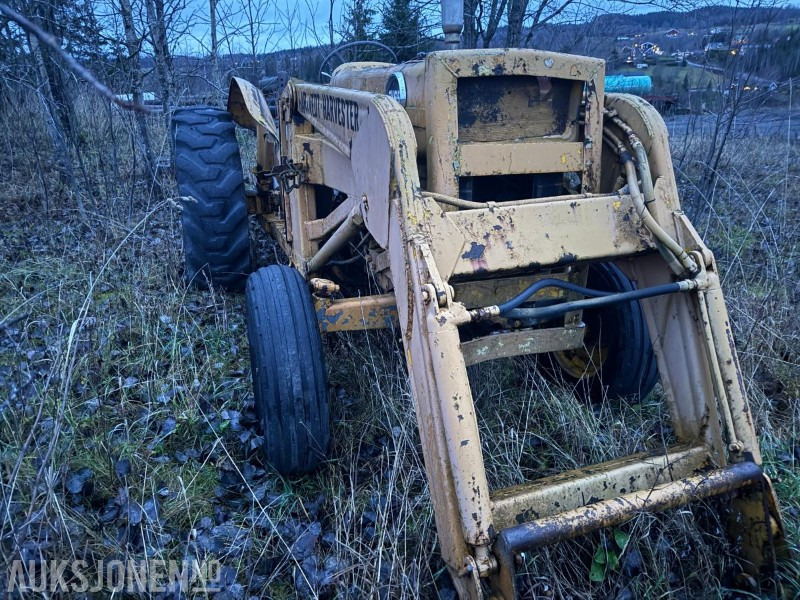 Massey Ferguson 3.165 m/laster - Tractor: foto 3 Massey Ferguson 3.165 m/laster - Tractor: foto 3