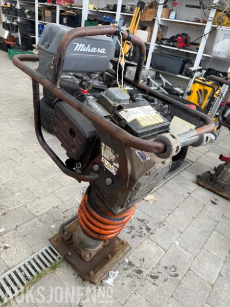 Mikasa MT-72Fw - Stamper - Rodillo: foto 4 Mikasa MT-72Fw - Stamper - Rodillo: foto 4