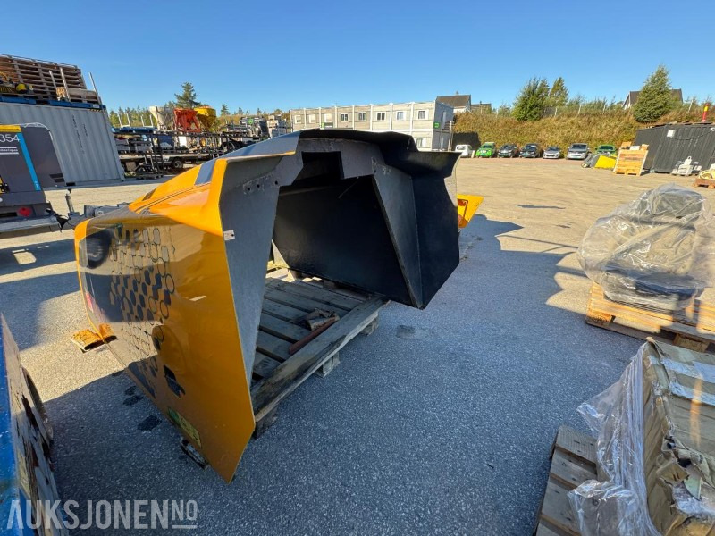 Moxy MT41 panser og side kasser med lokk. - Equipo de construcción: foto 3 Moxy MT41 panser og side kasser med lokk. - Equipo de construcción: foto 3