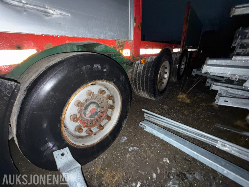 2005 Istrail Trippelkjerre - Planhenger med karmer - Remolque: foto 5 2005 Istrail Trippelkjerre - Planhenger med karmer - Remolque: foto 5