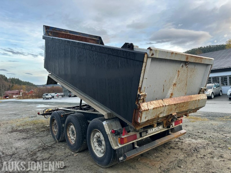 2005 Maur Bilpåbygg tippkjerre / trippelkjerre - Remolque: foto 4 2005 Maur Bilpåbygg tippkjerre / trippelkjerre - Remolque: foto 4