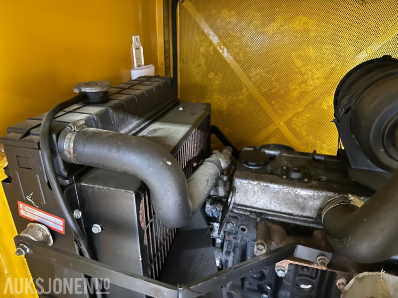 Equipo de construcción Selwood S100 dieselaggregat – 2006 – 8322 timer - støydempet kapsling: foto 9