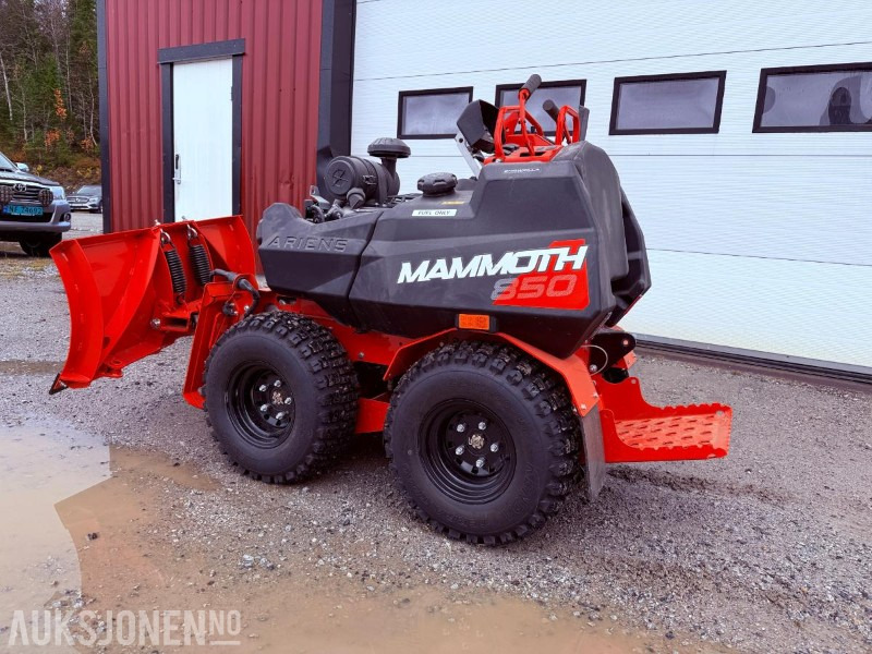 2023 Ariens Mammoth 850 med Skjær, Fres, Kost og Saltspreder - KUN 10,5 Timer - Vehículo municipal: foto 4 2023 Ariens Mammoth 850 med Skjær, Fres, Kost og Saltspreder - KUN 10,5 Timer - Vehículo municipal: foto 4