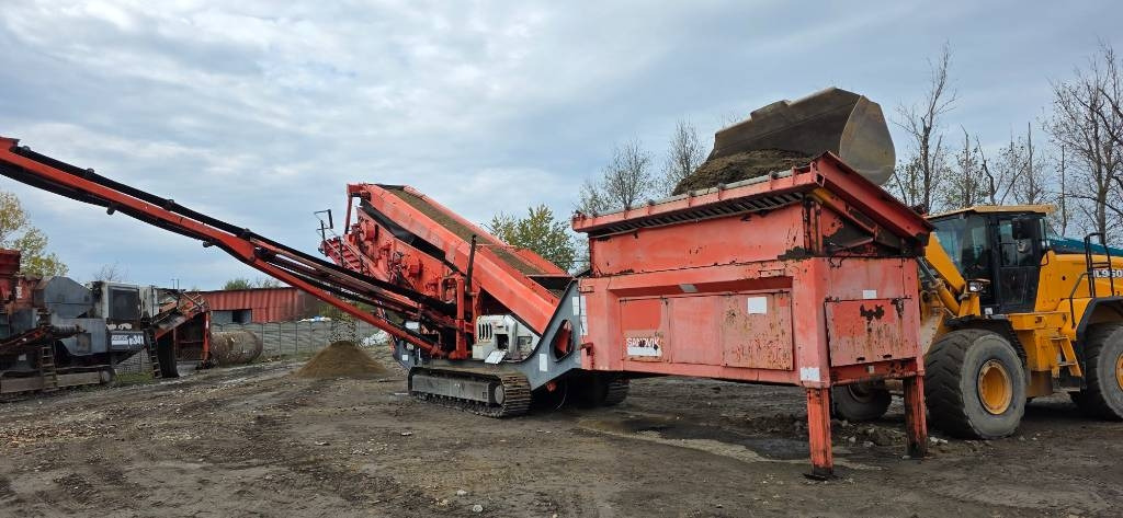 Sandvik QA 450 - Cribadora: foto 1 Sandvik QA 450 - Cribadora: foto 1