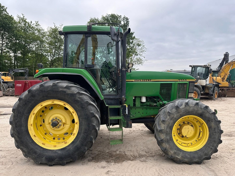 John Deere 7700 PowerQuad - Front linkage - Tractor: foto 4 John Deere 7700 PowerQuad - Front linkage - Tractor: foto 4