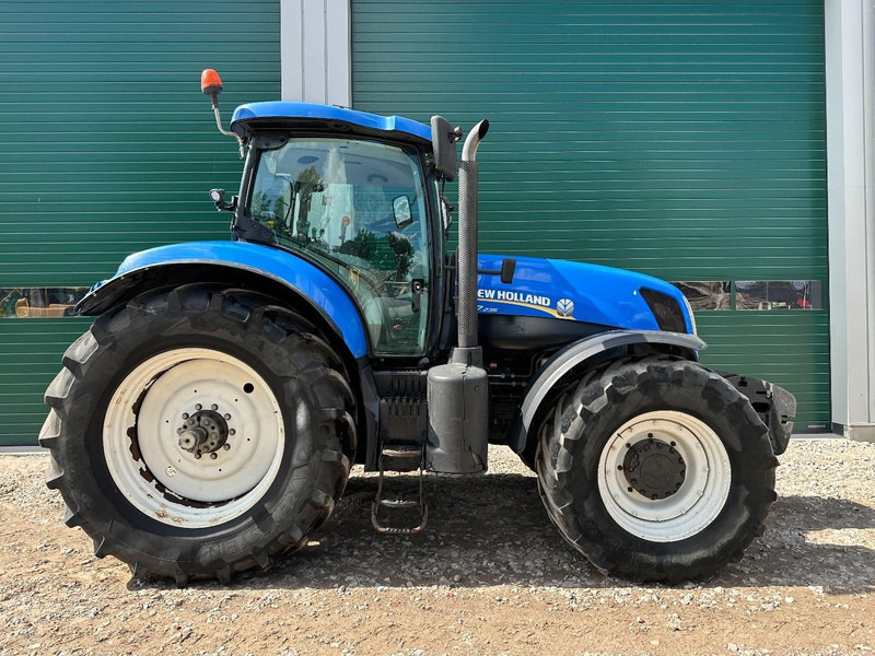 New Holland T7.235 Power Command - Tractor: foto 4 New Holland T7.235 Power Command - Tractor: foto 4