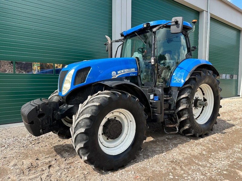 New Holland T7.235 Power Command - Tractor: foto 1 New Holland T7.235 Power Command - Tractor: foto 1