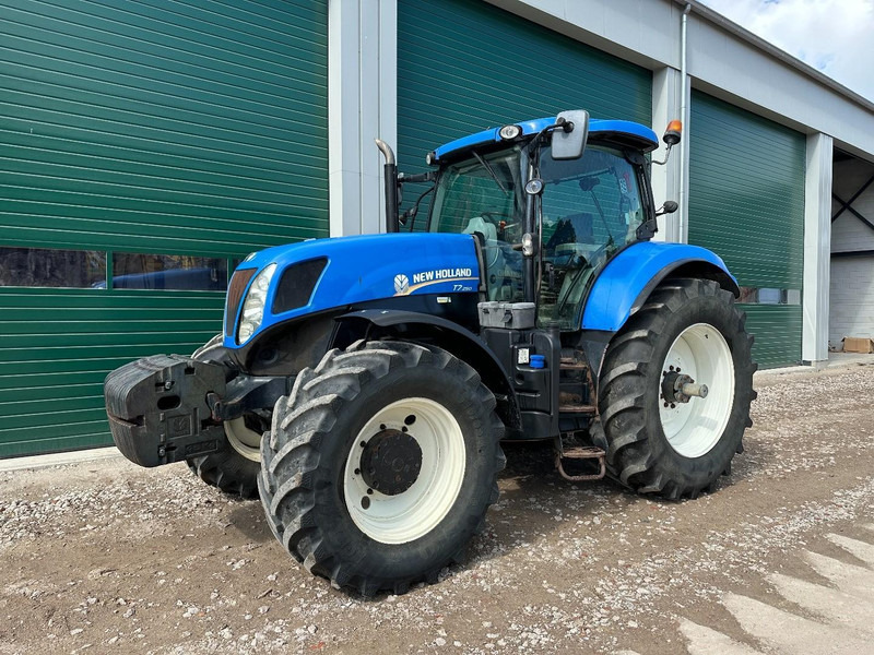 New Holland T7.250 Power Command - Tractor: foto 1 New Holland T7.250 Power Command - Tractor: foto 1