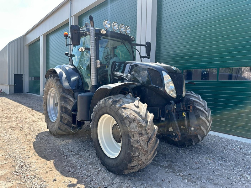 New Holland T7.260 Power Command - Tractor: foto 2 New Holland T7.260 Power Command - Tractor: foto 2