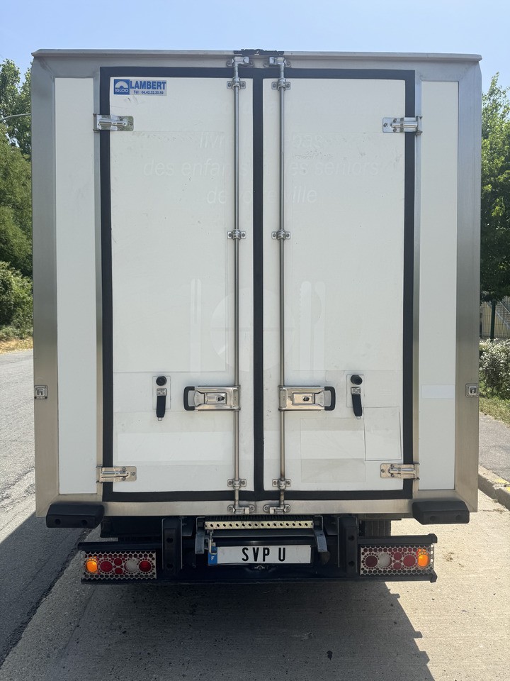 Furgoneta frigorifica para transporte de alimentos Renault Maxity 140 dxi: foto 8