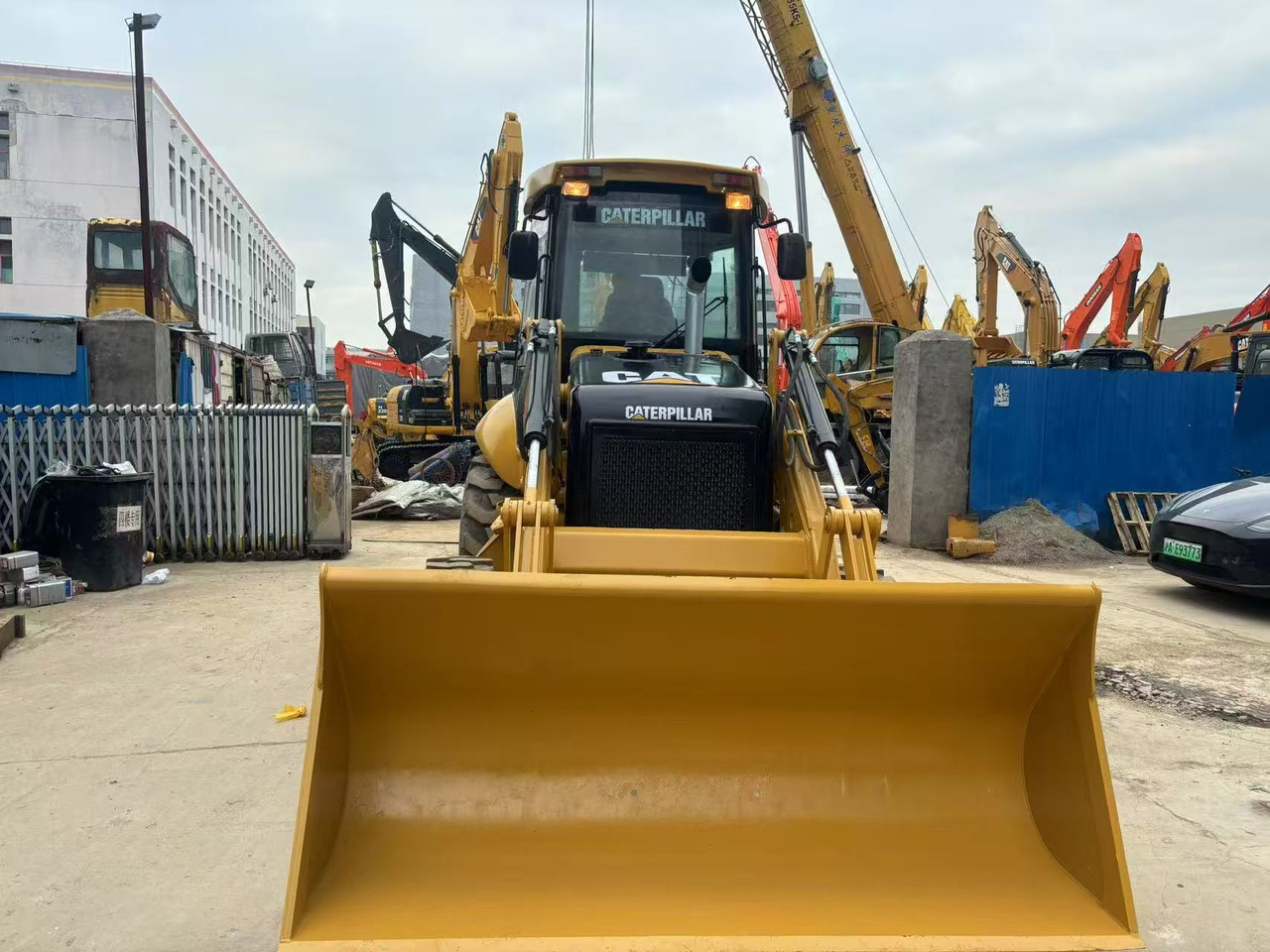 Caterpillar New or Used Backhoe CAT 420 Backhoe Loader CAT420F 420F2 JCB 3CX 4CX - Retroexcavadora: foto 1 Caterpillar New or Used Backhoe CAT 420 Backhoe Loader CAT420F 420F2 JCB 3CX 4CX - Retroexcavadora: foto 1