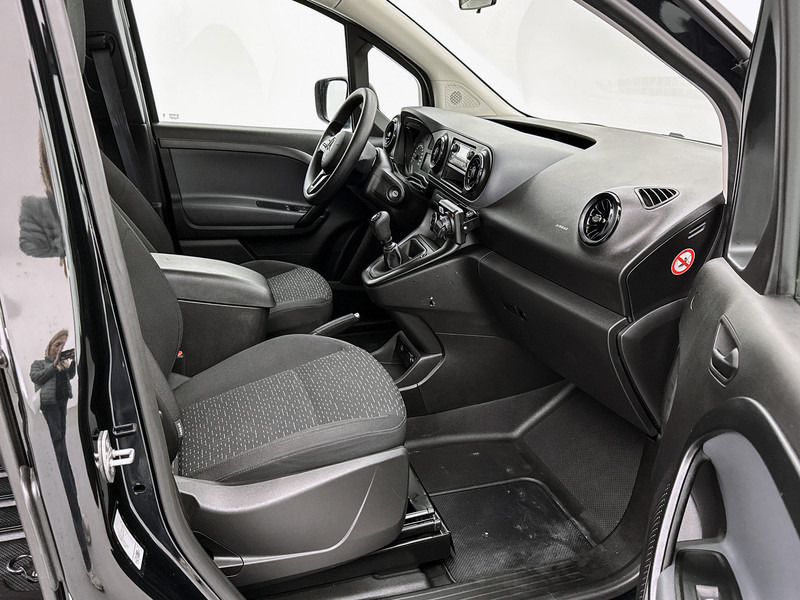 Leasing de Mercedes-Benz Citan 108 CDI L1 Led koplampen Sidebars Cruise control Airco Mercedes-Benz Citan 108 CDI L1 Led koplampen Sidebars Cruise control Airco: foto 19 Leasing de Mercedes-Benz Citan 108 CDI L1 Led koplampen Sidebars Cruise control Airco Mercedes-Benz Citan 108 CDI L1 Led koplampen Sidebars Cruise control Airco: foto 19