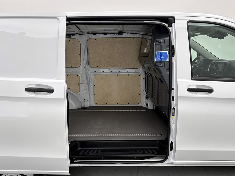 Furgón Mercedes-Benz Vito 116 CDI L2 Pro Navigatie Parkeerpakket Stoelverwarming Achteruitrijcamera Betimmering Cruise Control: foto 20