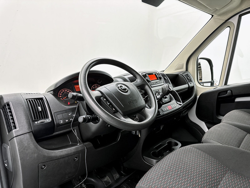 Opel Movano 2.2D 140 L4H3 Edition Trekhaak 3t Imperiaal Cruise Control Airco - Furgón: foto 4 Opel Movano 2.2D 140 L4H3 Edition Trekhaak 3t Imperiaal Cruise Control Airco - Furgón: foto 4