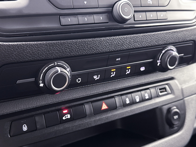 Furgoneta pequeña Toyota ProAce Worker 2.0 D-4D Cool Long L3 Cruise Control Betimmering Euro 6: foto 9