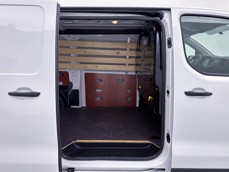 Furgoneta pequeña Toyota ProAce Worker 2.0 D-4D Cool Long L3 Cruise Control Betimmering Euro 6: foto 17