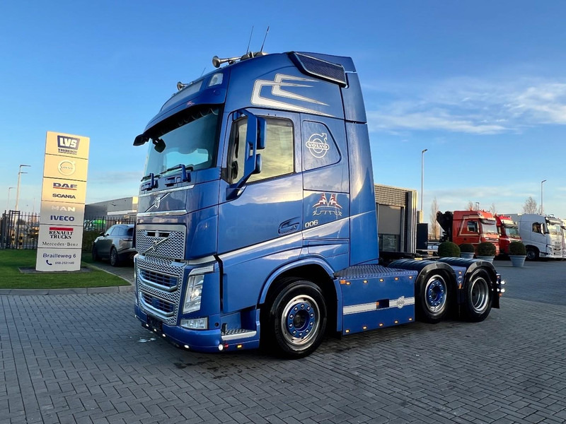 Volvo FH 500 6x2 vla trekker Globetrotter XL / Full Air / Stanclima / ADR EX/II, EX/III, AT, FL - Cabeza tractora: foto 1 Volvo FH 500 6x2 vla trekker Globetrotter XL / Full Air / Stanclima / ADR EX/II, EX/III, AT, FL - Cabeza tractora: foto 1