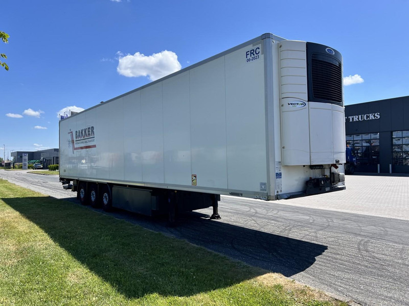 Kögel 3 - assige koeloplegger Carrier vector 1550 - Semirremolque frigorífico: foto 3 Kögel 3 - assige koeloplegger Carrier vector 1550 - Semirremolque frigorífico: foto 3