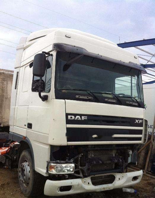 DAF XF 95 orice piesa - Cabeza tractora: foto 3 DAF XF 95 orice piesa - Cabeza tractora: foto 3