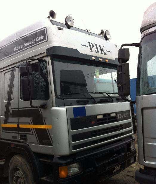 DAF XF 95 orice piesa - Cabeza tractora: foto 4 DAF XF 95 orice piesa - Cabeza tractora: foto 4