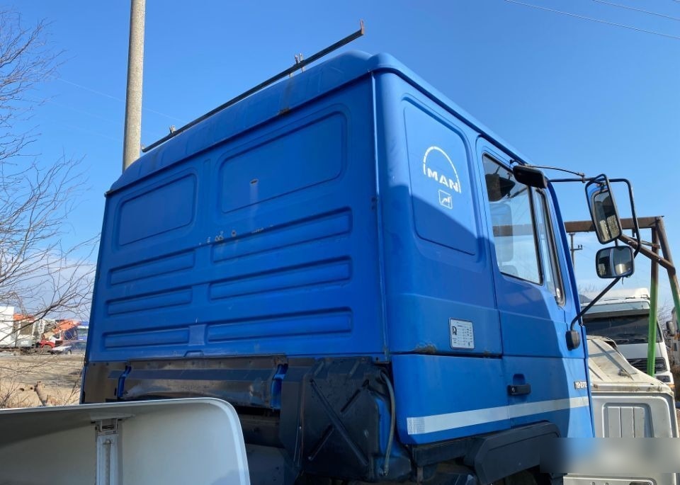 MAN SILENT , Model 1 / 2 / 3 , Dubla a completa MAN F2000 - Cabina para Camión: foto 3 MAN SILENT , Model 1 / 2 / 3 , Dubla a completa MAN F2000 - Cabina para Camión: foto 3