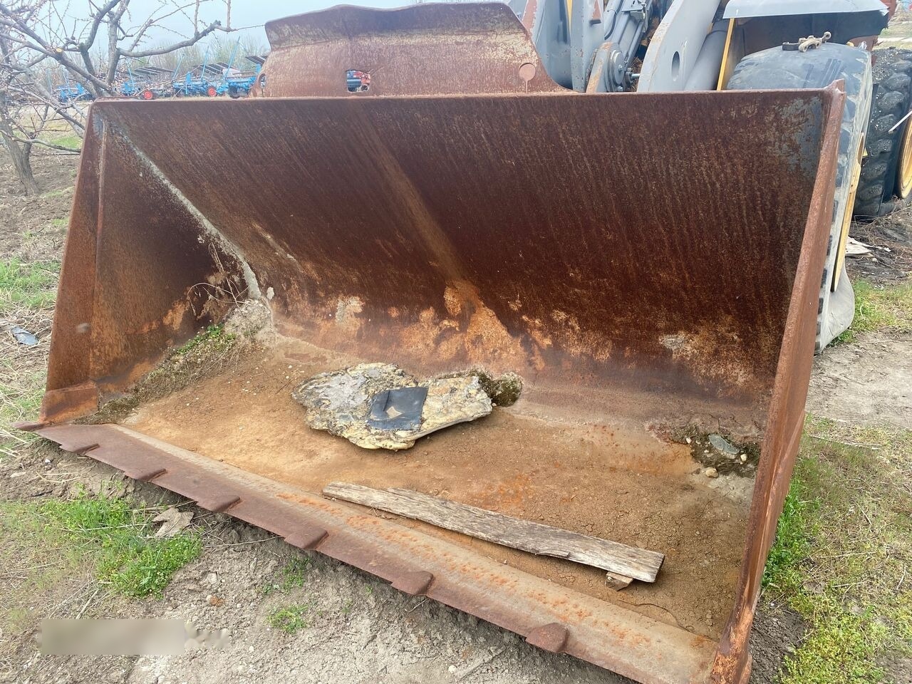 Încărcător frontal VOLVO L110E Dezmembrari Vola Wola Volvo L110E - Piezas de recambio para Cargadora de ruedas: foto 2 Încărcător frontal VOLVO L110E Dezmembrari Vola Wola Volvo L110E - Piezas de recambio para Cargadora de ruedas: foto 2