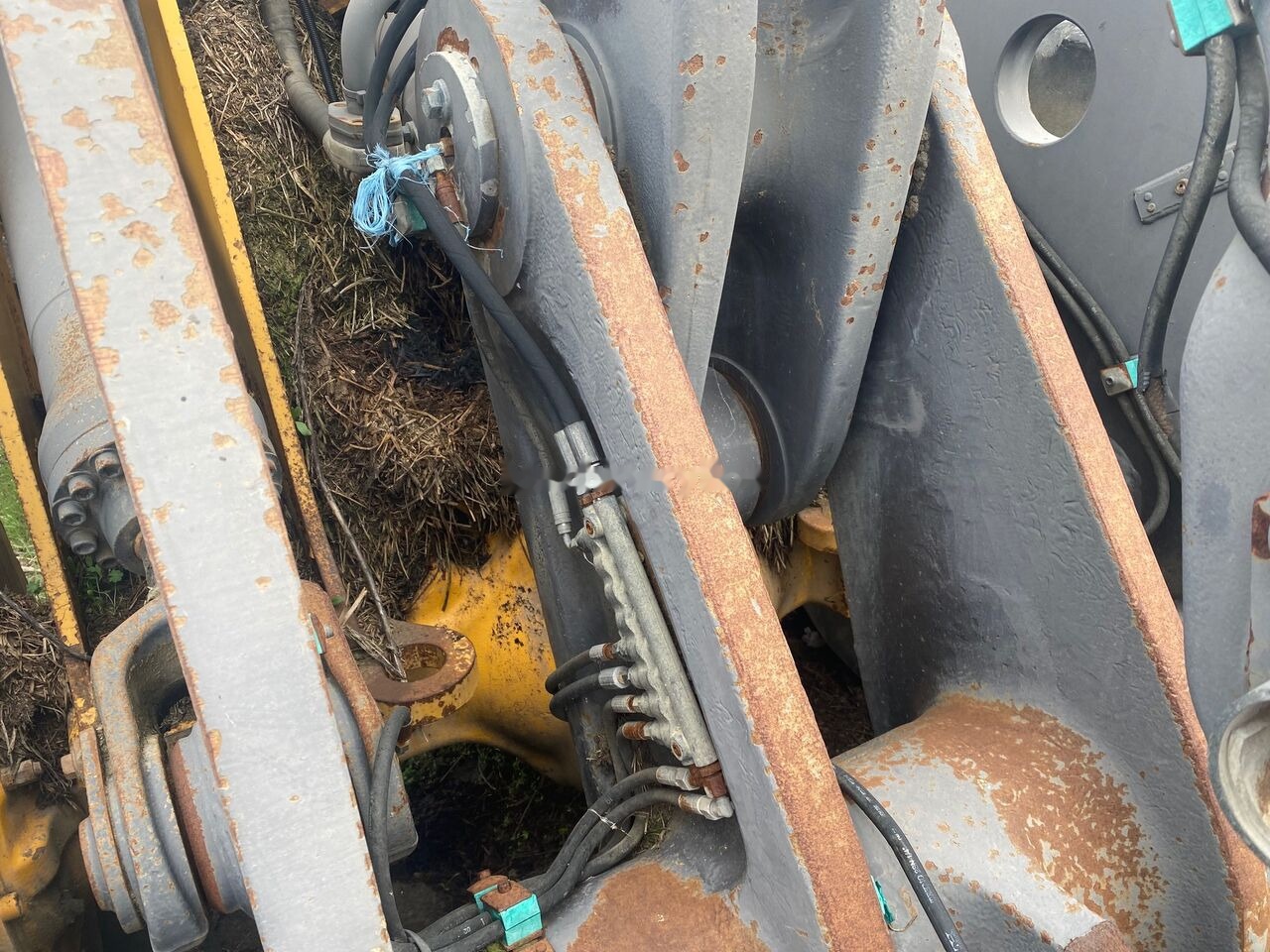 Încărcător frontal VOLVO L110E Dezmembrari Vola Wola Volvo L110E - Piezas de recambio para Cargadora de ruedas: foto 5 Încărcător frontal VOLVO L110E Dezmembrari Vola Wola Volvo L110E - Piezas de recambio para Cargadora de ruedas: foto 5