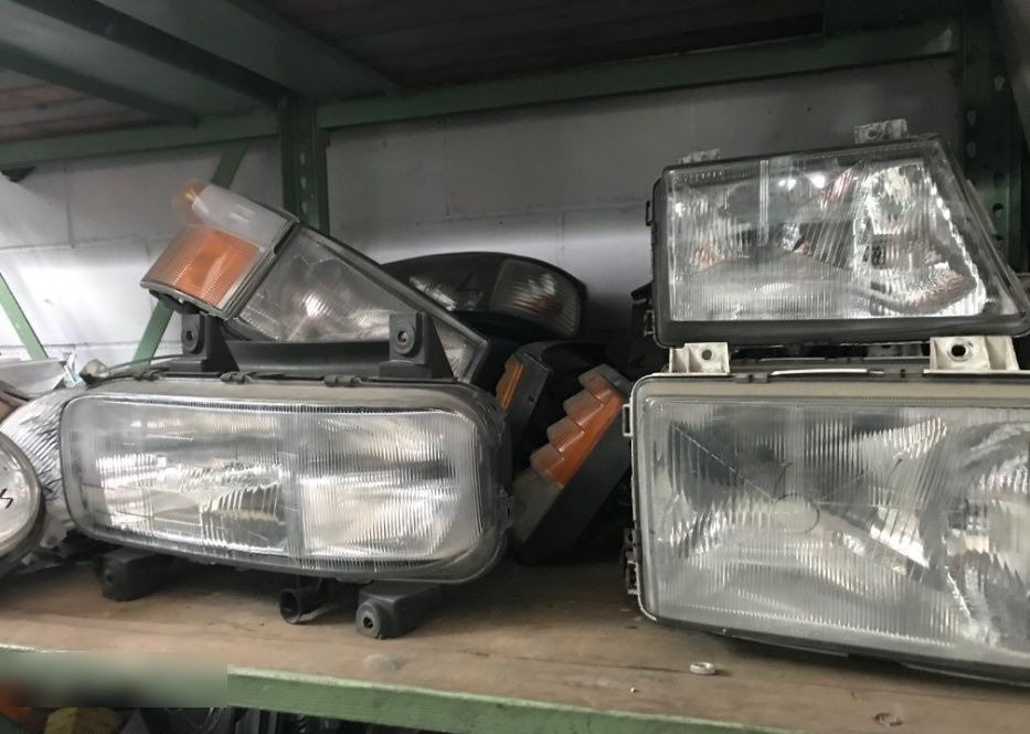 - Faro delantero para Camión: foto 2 - Faro delantero para Camión: foto 2